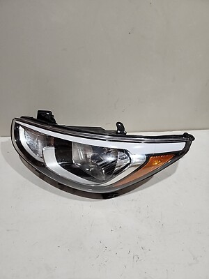 2015-2017 Hyundai Accent Sport Hatchback TYC 20-9718-00 Headlight Assembly Used