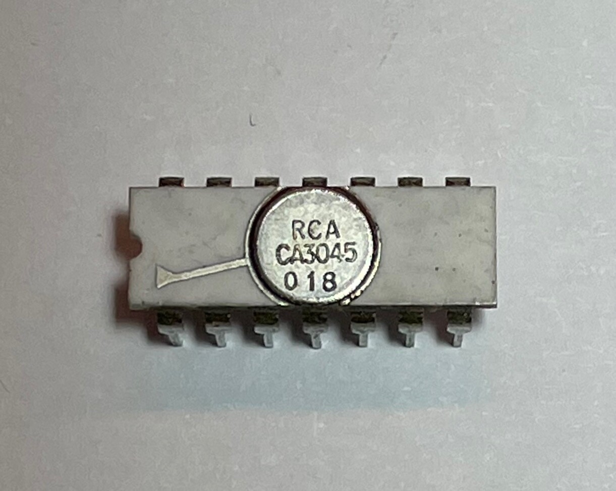 CA3045 - RCA - Transistor Array, Ceramic package version of CA3046 - lot of 3