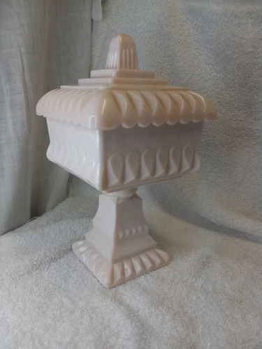 vintage jeannette Shell pink Wedding Dish & lid milk glass Large Mcm 1960s 7+"