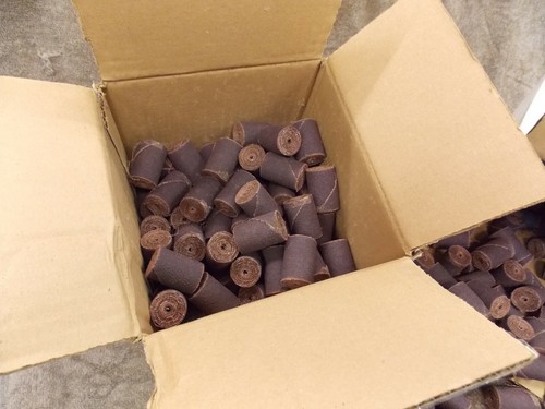 Merit Abrasives Cartridge Roll 1" dia 1-1/2" long 1/8 arbor 60grit 100pk or 40pk - Picture 3 of 10