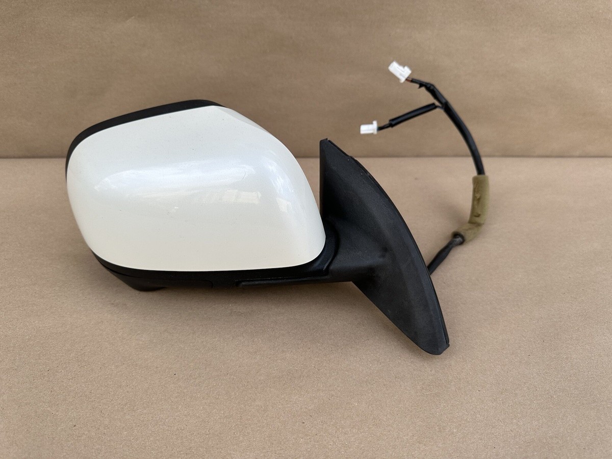 13-16 Nissan Leaf Factory Right Side View Mirror W/ Camera, Pearl