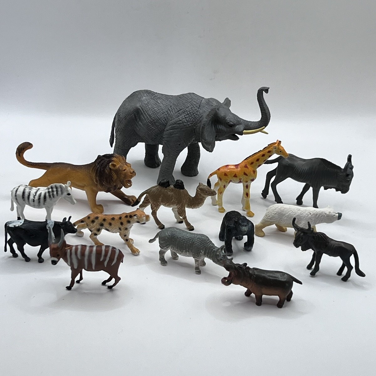 14 Piece Lot Toy Action Figure Animals Jungle Africa Safari