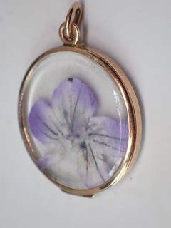Très beau Pendentif Porte Photo Ancien en OR 18 carats