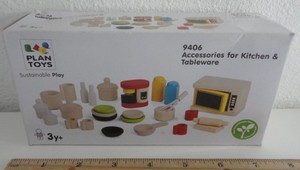 PLAN TOYS #9406 Wood Accessories for Kitchen & Tableware New in Box  2016