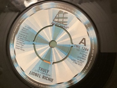 LIONEL RICHIE . TRULY / JUST PUT SOME LOVE IN YOUR HEART .  1982 .  7  vinyl