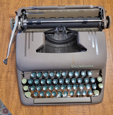 1950'S Vintage Smith Corona Silent Typewriter / VG thumbnail