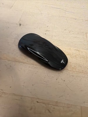 2014 TESLA MODEL S SMART KEY REMOTE FOB FCC: AQO002  1043806-00-A A-0749 G02K
