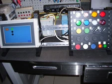 Allen-Bradley Micro850 Programmable CCW PLC Trainer Kit with Panelview 800