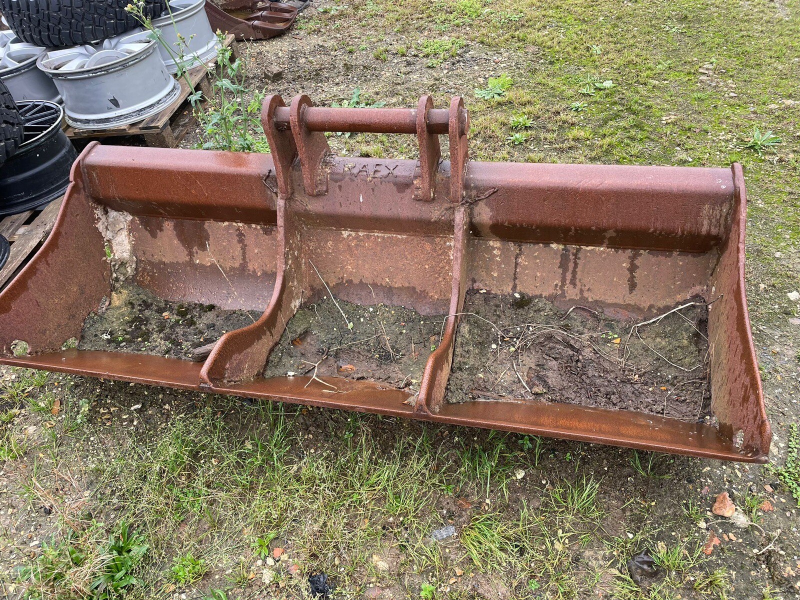 4 digger buckets 60mm pins eBay