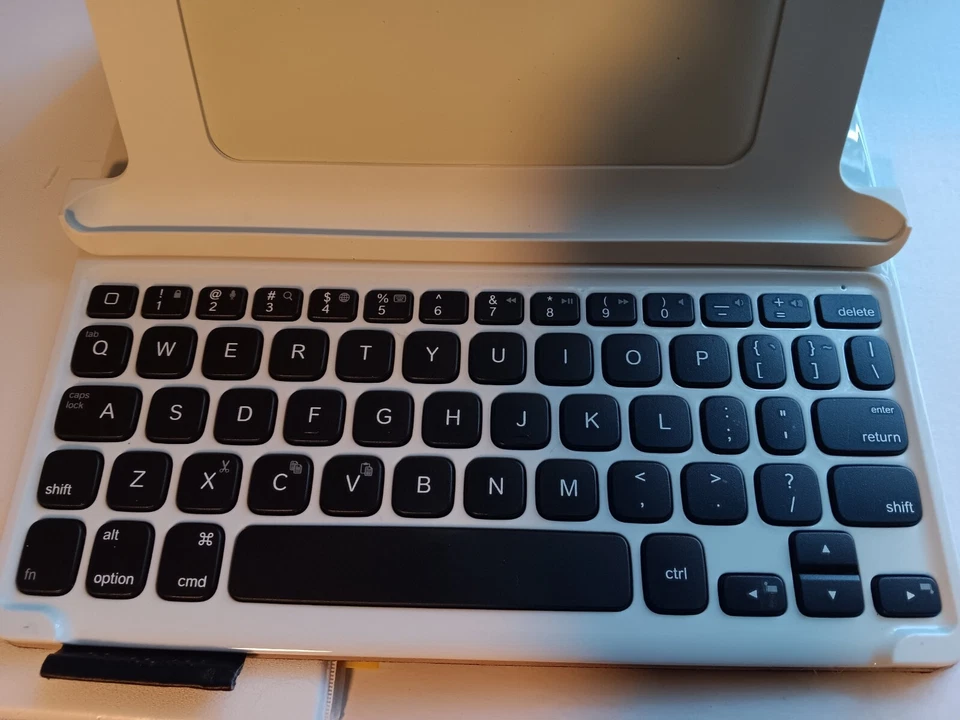 Logitech Y-R0040 Blanco Negro/Blanco Teclado Magnético Bluetooth Folio Para iPad Foto 2 de 4