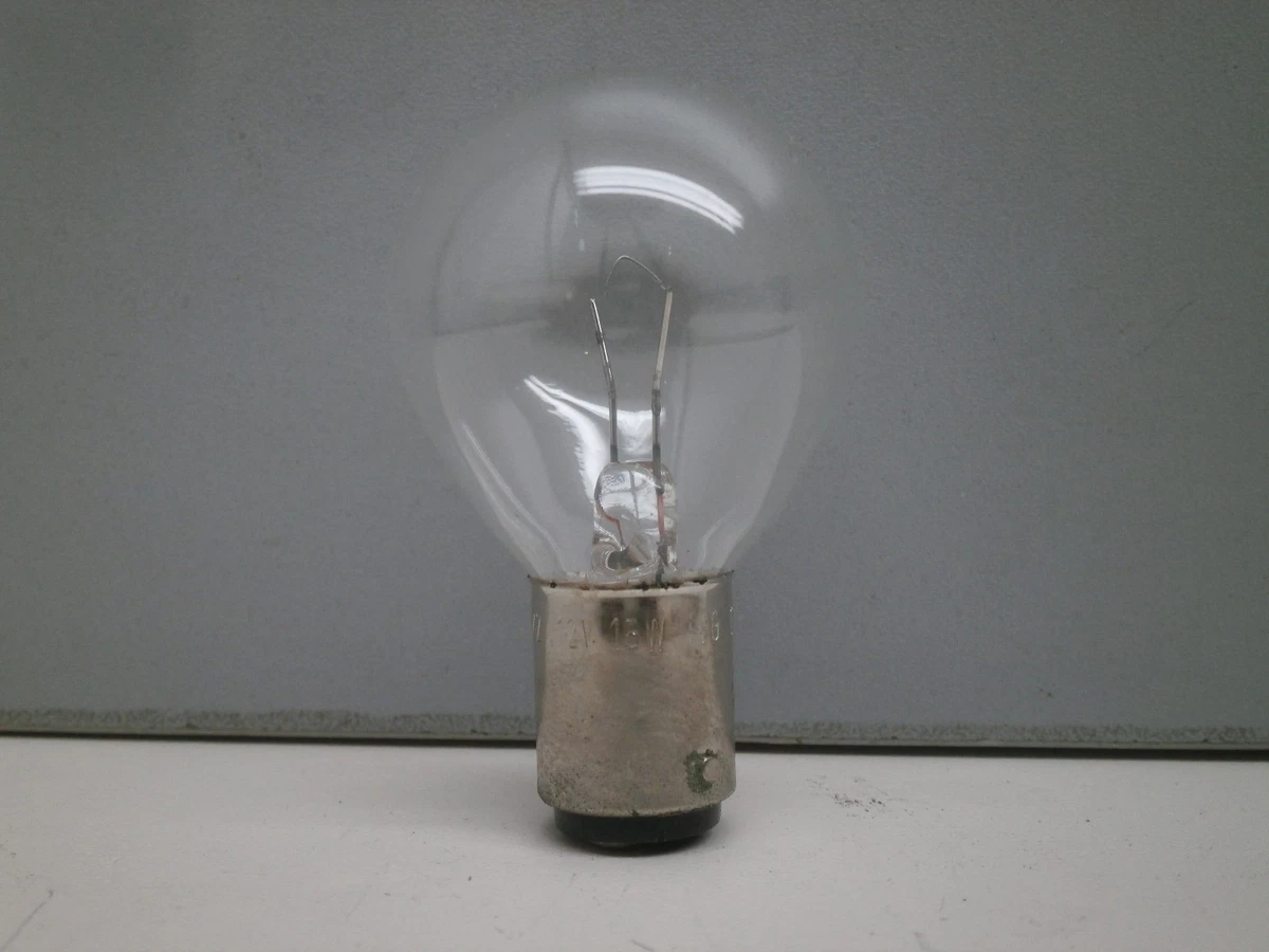 Lot of 10 Osram 6931 2 12 Volt 15 Watt Turn Signal Lamp Light Bulb 12V 15W BA15d