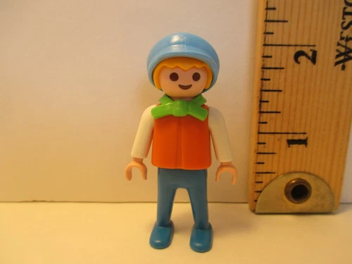 Playmobil figure VINTAGE /HISTORIC BOY W/ BLOND HAIR W/ GREEN BOW TIE + BLUE CAP