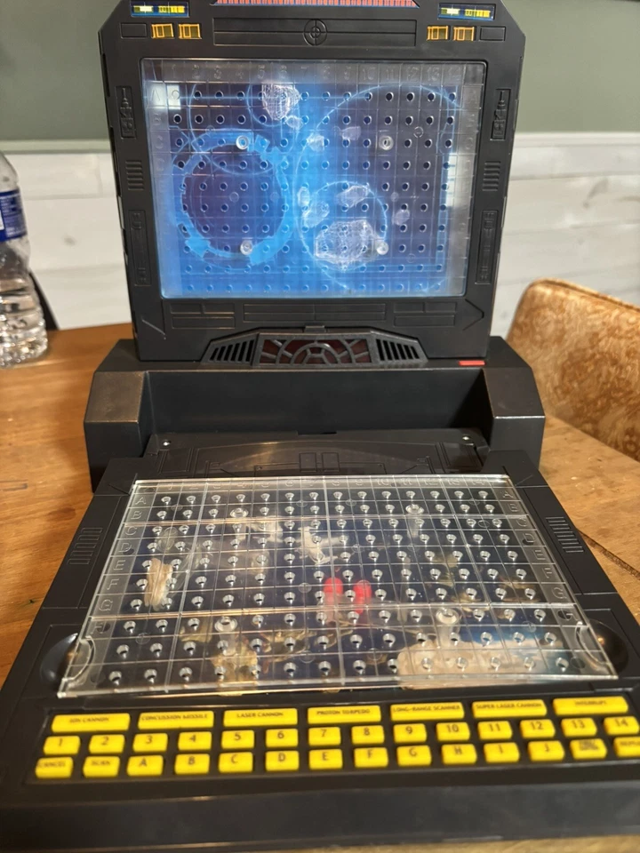 Electronic Star Wars Battleship Game 2002 Milton Bradley Hasbro AS-IS Vintage - Image 2 of 4