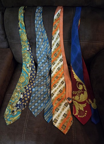 Very RARE Lot of Four (4) Vintage 1990s Gianni Versace Multicolor Silk Ties!❤️