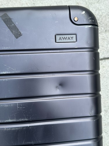 AWAY The Carry-On: Aluminum Edition ONYX BLACK - Picture 2 of 18