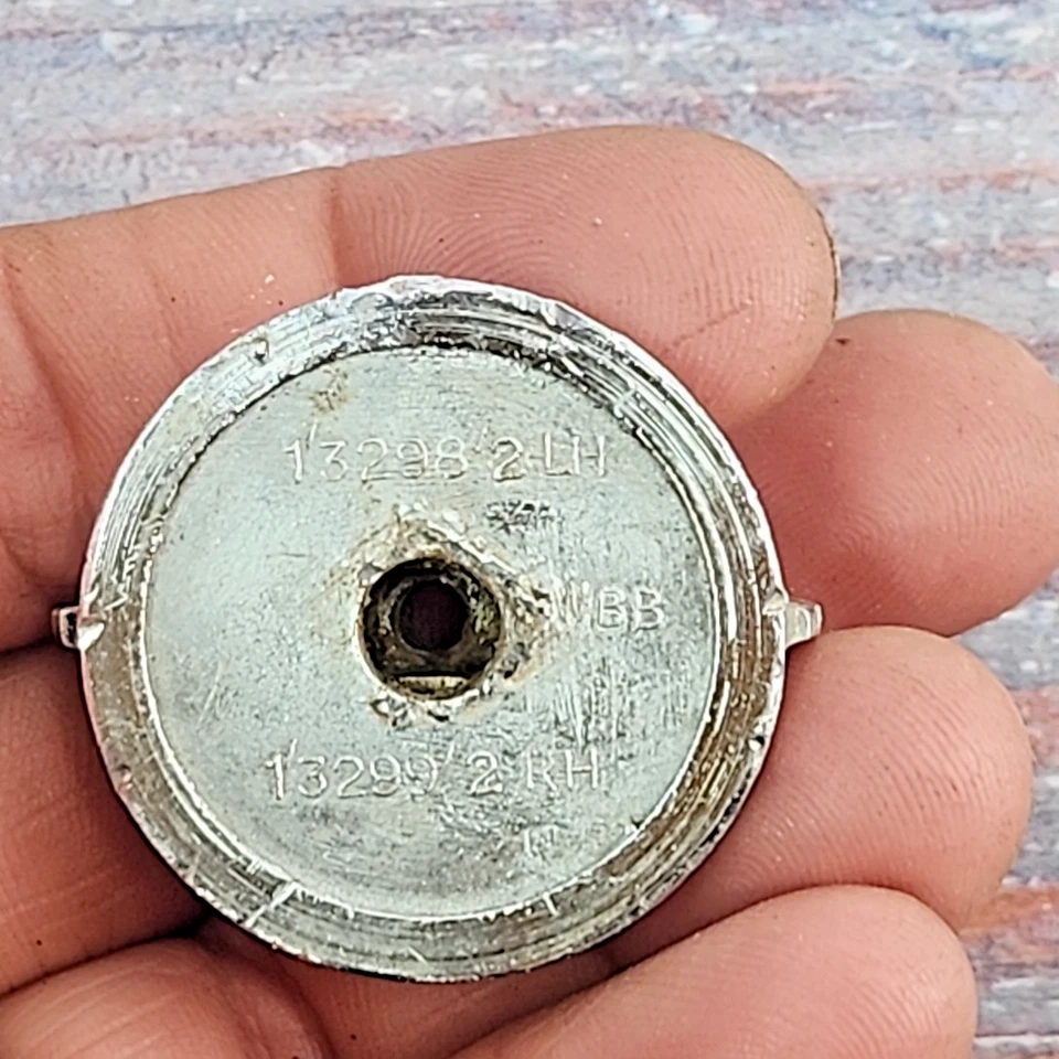 Jaguar XK120 XK140 MK5 MK7 Interior Cromo Redondo Izquierdo Bloqueo Perilla Fabricante de Equipo Original Usado Inglaterra Foto 4 de 4