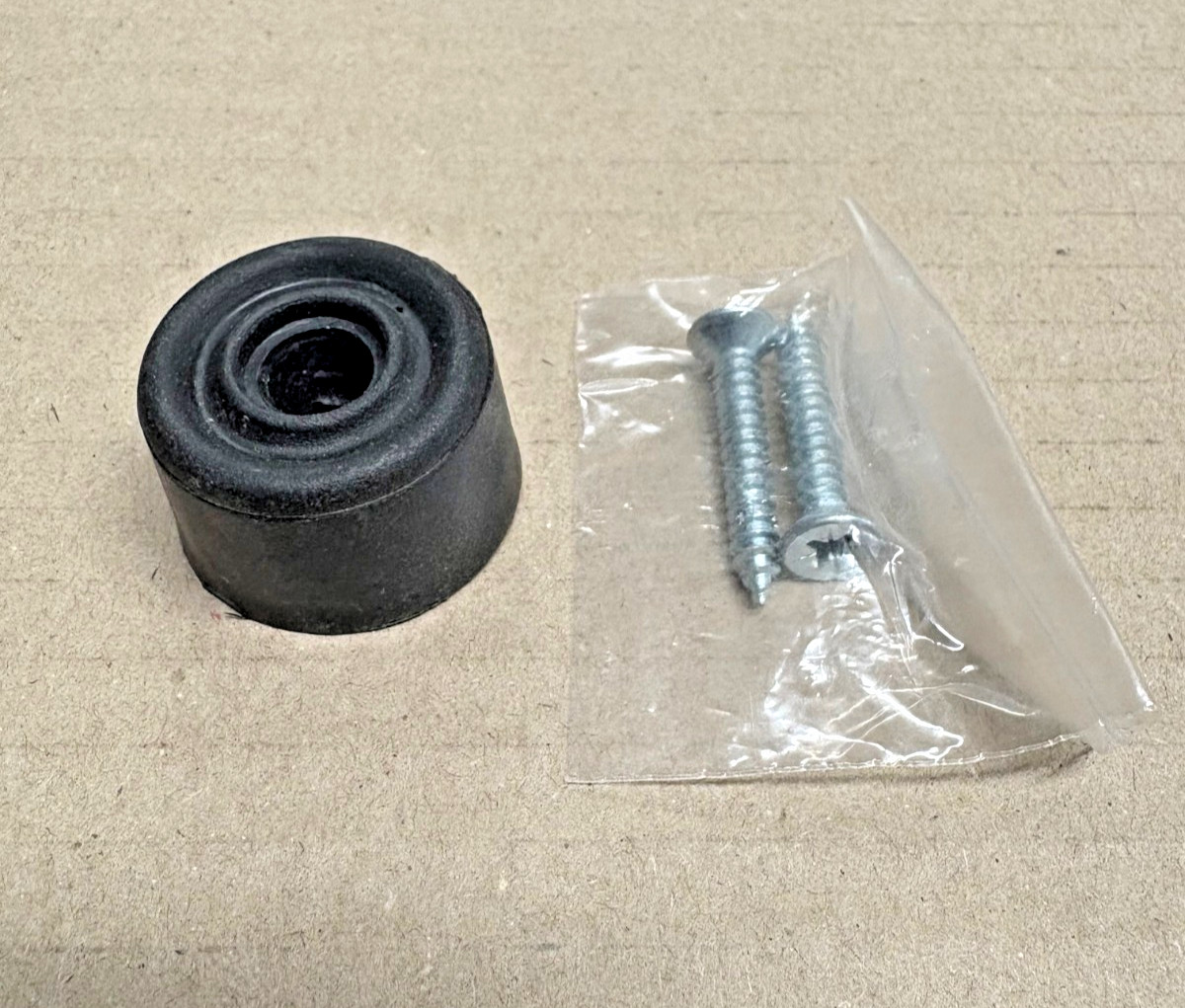 GEORGE BOYD ROUND DOORSTOP 34MM BLACK PLASTIC - X 3 PACKS