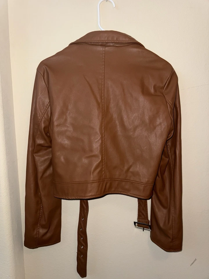 Stylish Faux Leather Brown Cropped  Jacket, Zipper And Belt Design, Size M - Image 2 of 4
