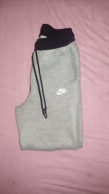 Nike Tech Fleece Outfit (Gray)
