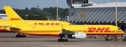 JC WINGS 1/200 DHL AIR BOEING 757-200(PCF) REG: G-DHKS WITH STAND EW2752005 - Picture 1 of 1