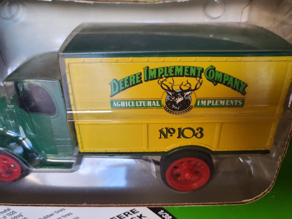 Camión John Deere vintage ERTL 1/38 escala banco de camión Mack Bulldog 1926 - nuevo en caja Foto 3 de 4