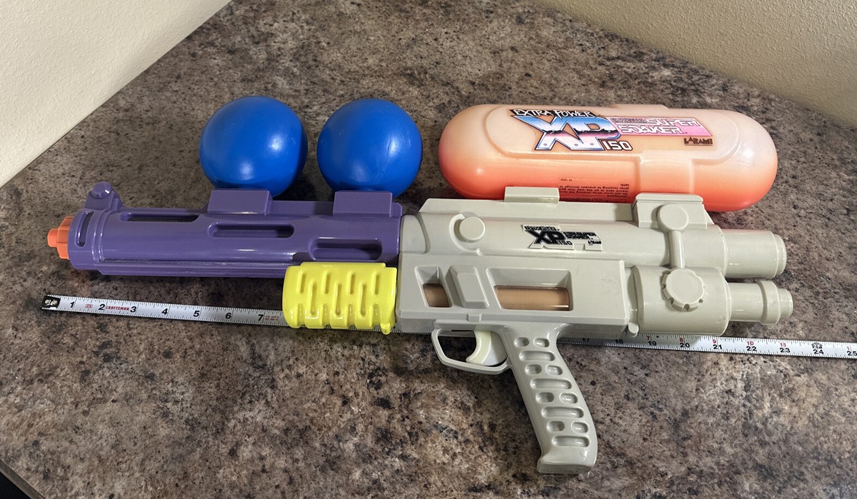 Larami SUPER SOAKER XP 150 Extra Power Air Pressure Pump Action