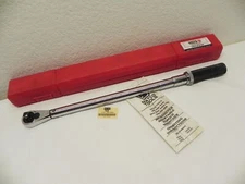 Matco TRC250 1/2'' Drive 50-250 Ft. Lbs. Fixed Reversible Ratchet Torque Wrench