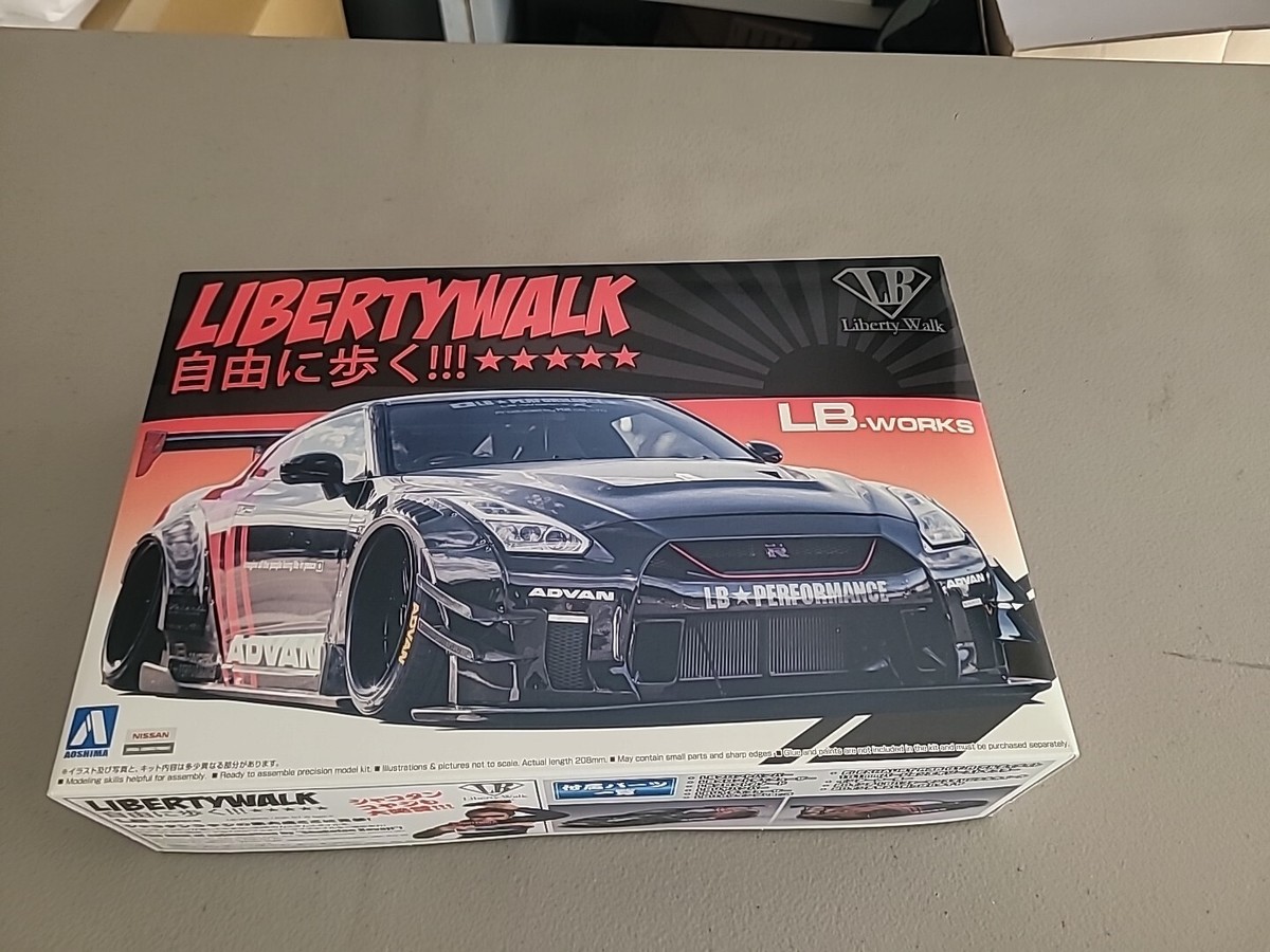 LB.Works R35 GT-R Type 2 Ver.1 Liberty Walk Aoshima 05591