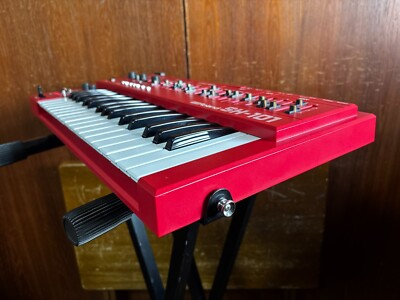 Roland SH-101 RARE RED COLOR monophonic bass synthesizer w