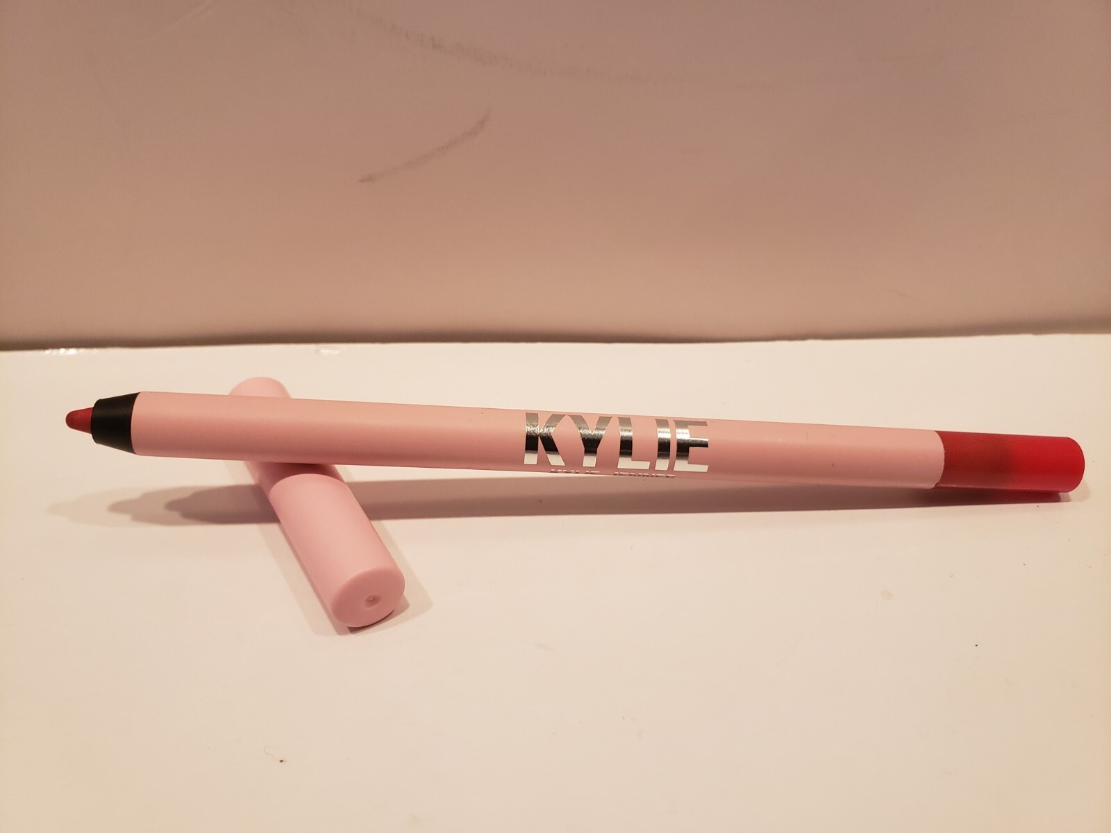 Kylie Cosmetic ~ Lip Liner ~ #400 Boss ~ 0.039 oz ~ NWOB