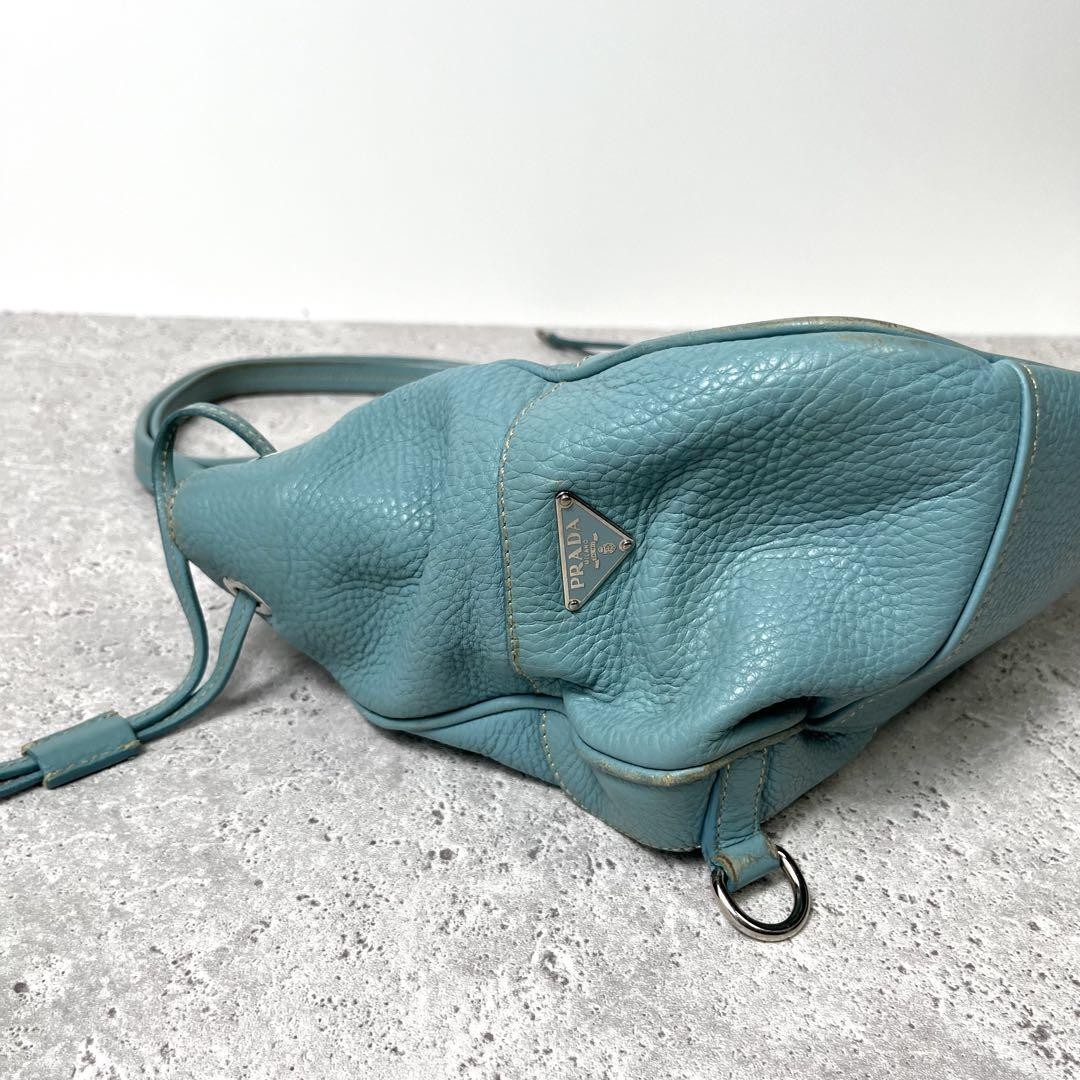 バッグ PRADA archive leather square totebag PRADA archive leather square totebag