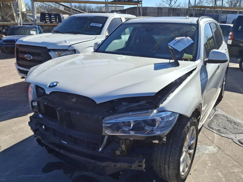 Espejo retrovisor derecho usado se adapta a: BMW X5 2016 memoria térmica eléctrica con atenuación automática Foto 3 de 4