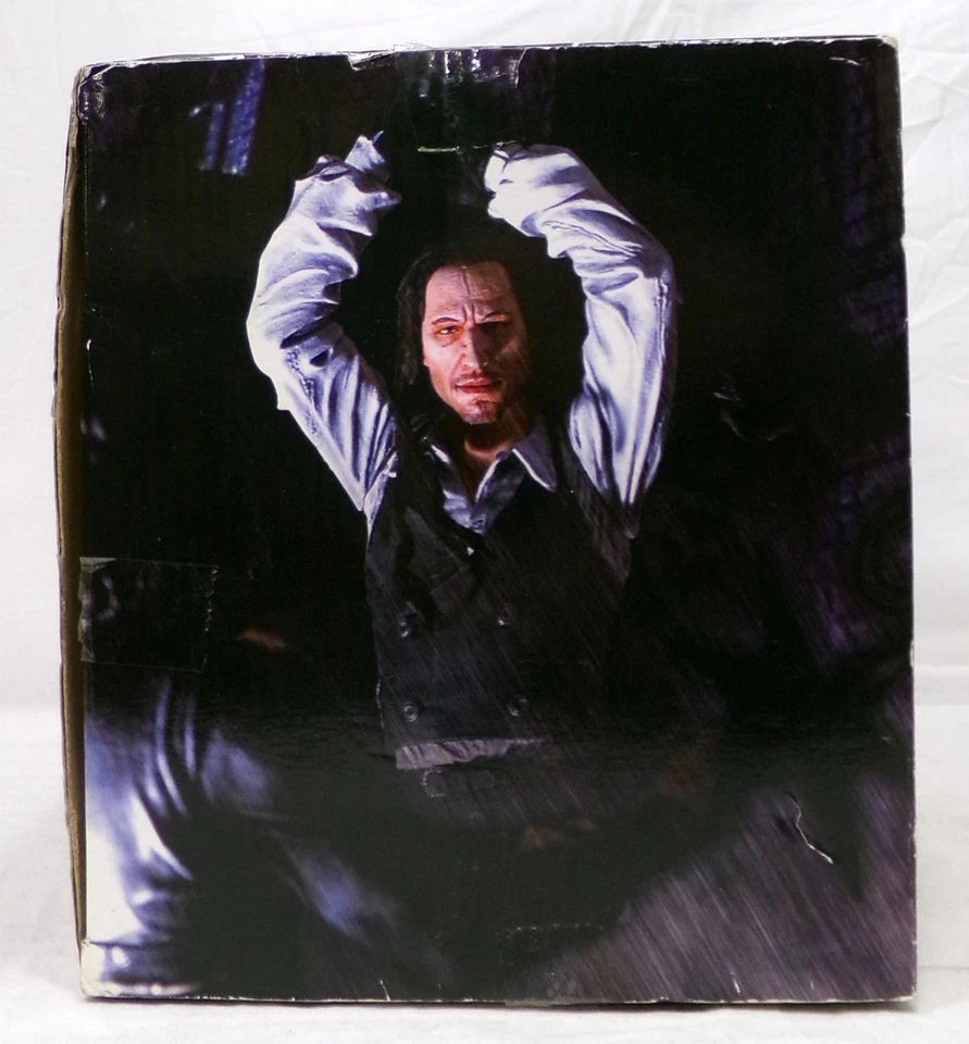 2005 NECA Reel Toys The Crow Rooftop Eric Draven vs Top Dollar 7" Figure Set - Image 2 of 4