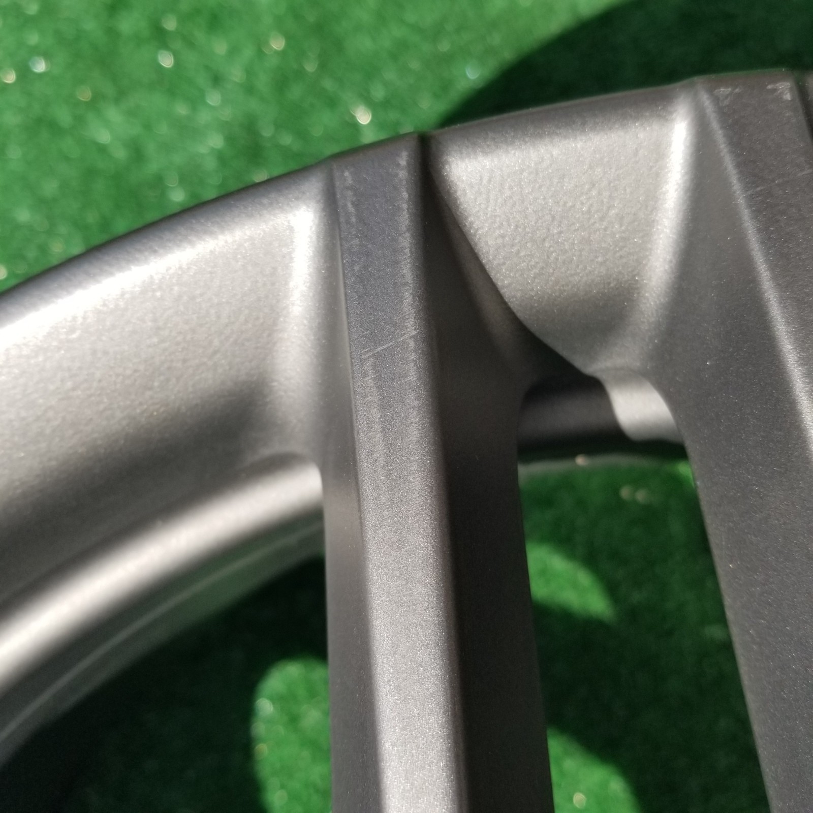 Factory Ferrari FF Front Wheel Forged OEM Gray Grey Grigio 20 x 8.5 inch 272381
