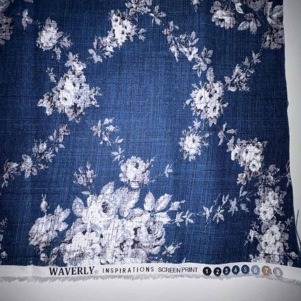 Tela de baño floral azul y blanco Waverly Inspirationans 28 x 44 French Country Foto 4 de 4