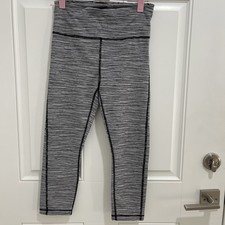 Athleta Ultimate Capri Legging Black White Size XS