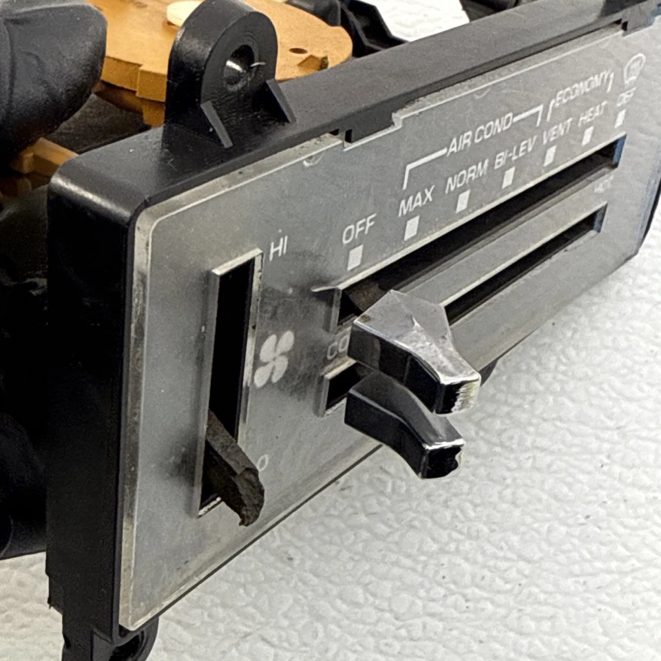 83-87 Chevy GMC Truck 83-91 K5 Blazer Suburban calefacción aire acondicionado unidad de control de clima Foto 3 de 4
