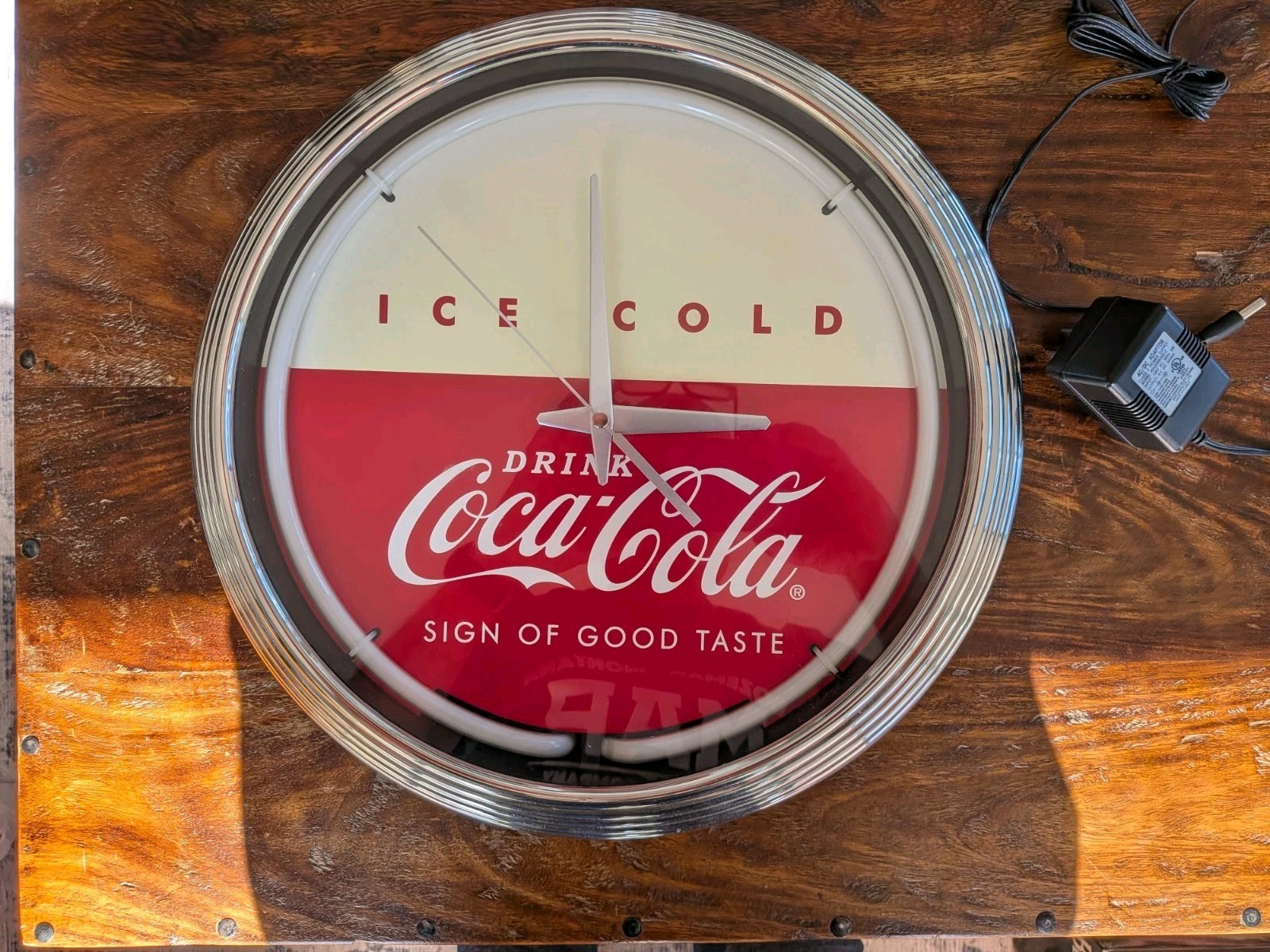 2013 Coca Cola Battery Operated Neon Wall Clock &ndash; Works - 15"