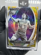2023-24 Panini Spectra - Titan - TYRESE MAXEY #0 SSP Gold Prizm /10 76ers - MINT