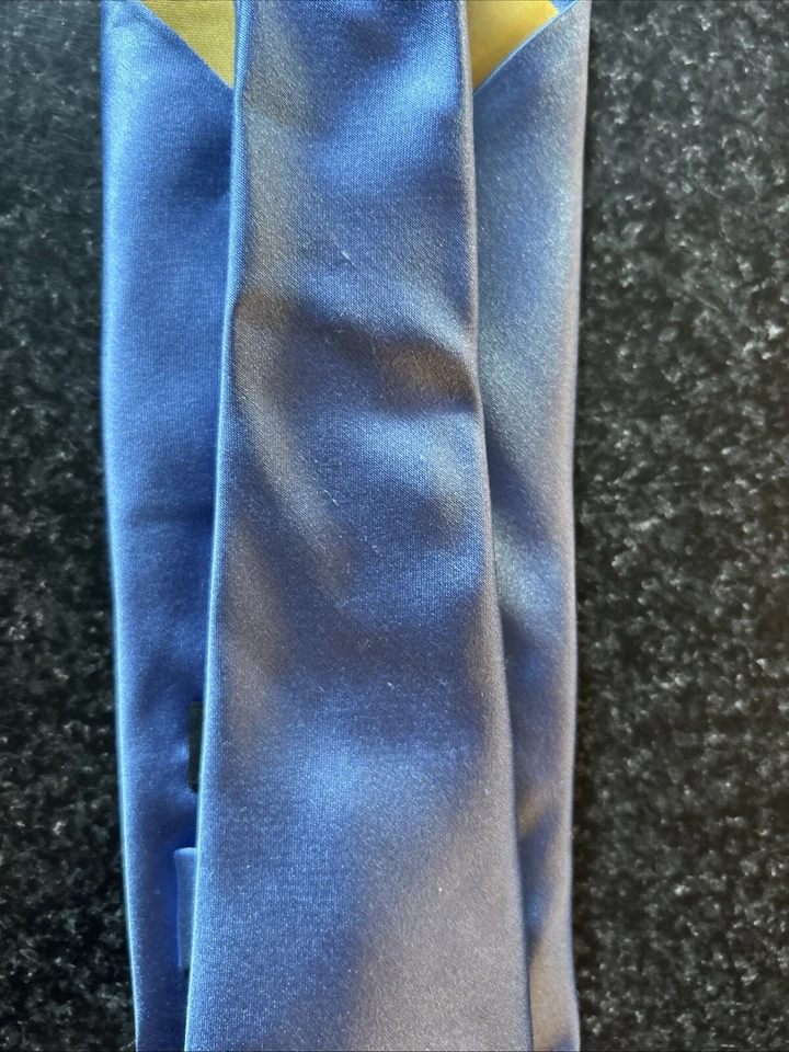 Corbata Donald J. TRUMP Signature Collection seda azul claro Foto 4 de 4