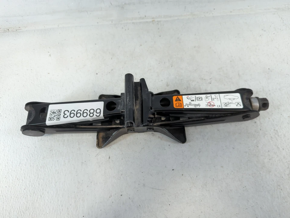 Ford Focus 2016 gato de tijera de repuesto Q9K6F Foto 4 de 4