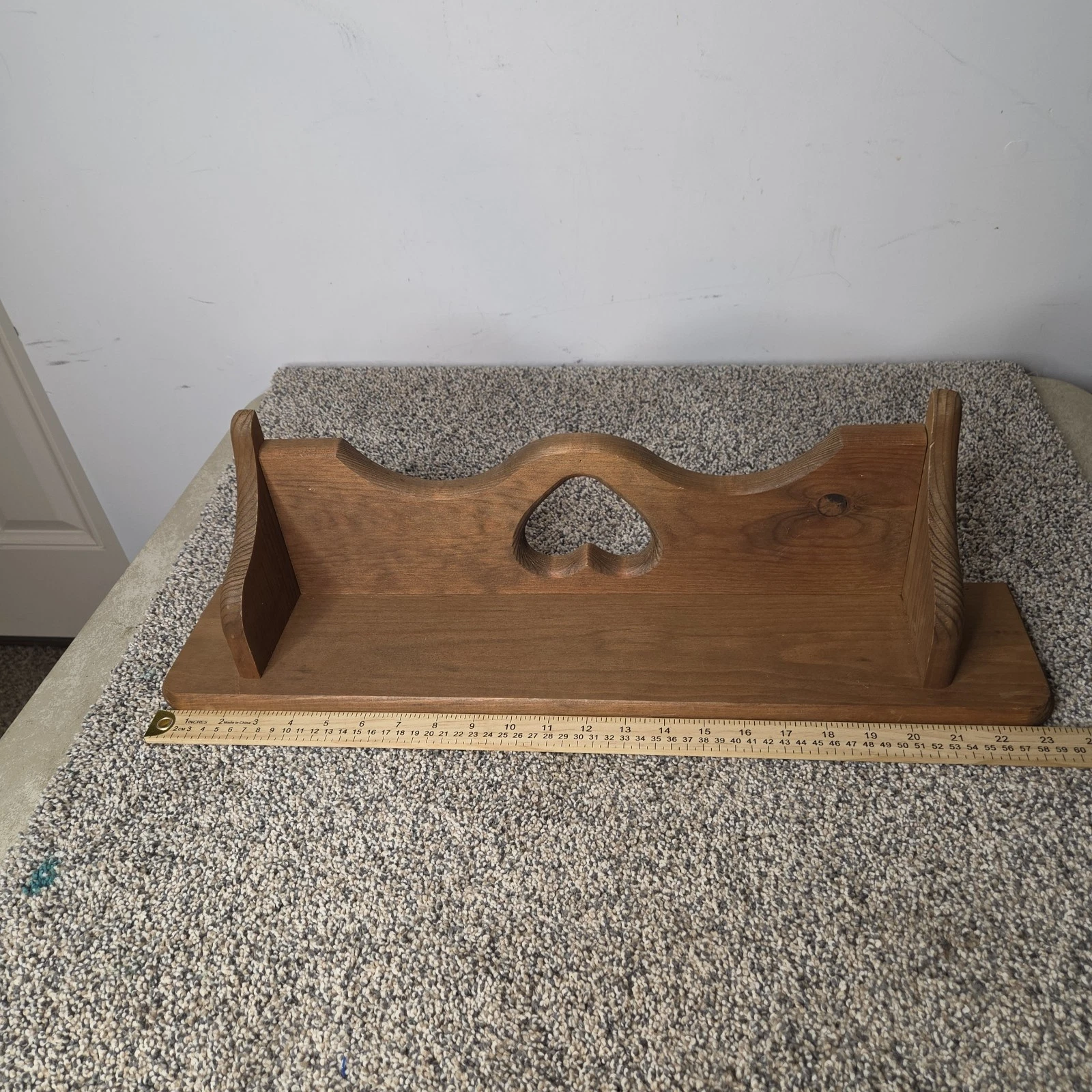 Vtg WOOD WALL SHELF ~ Heart Cut Out Country Granny Core Farmhouse Romantic 23.5