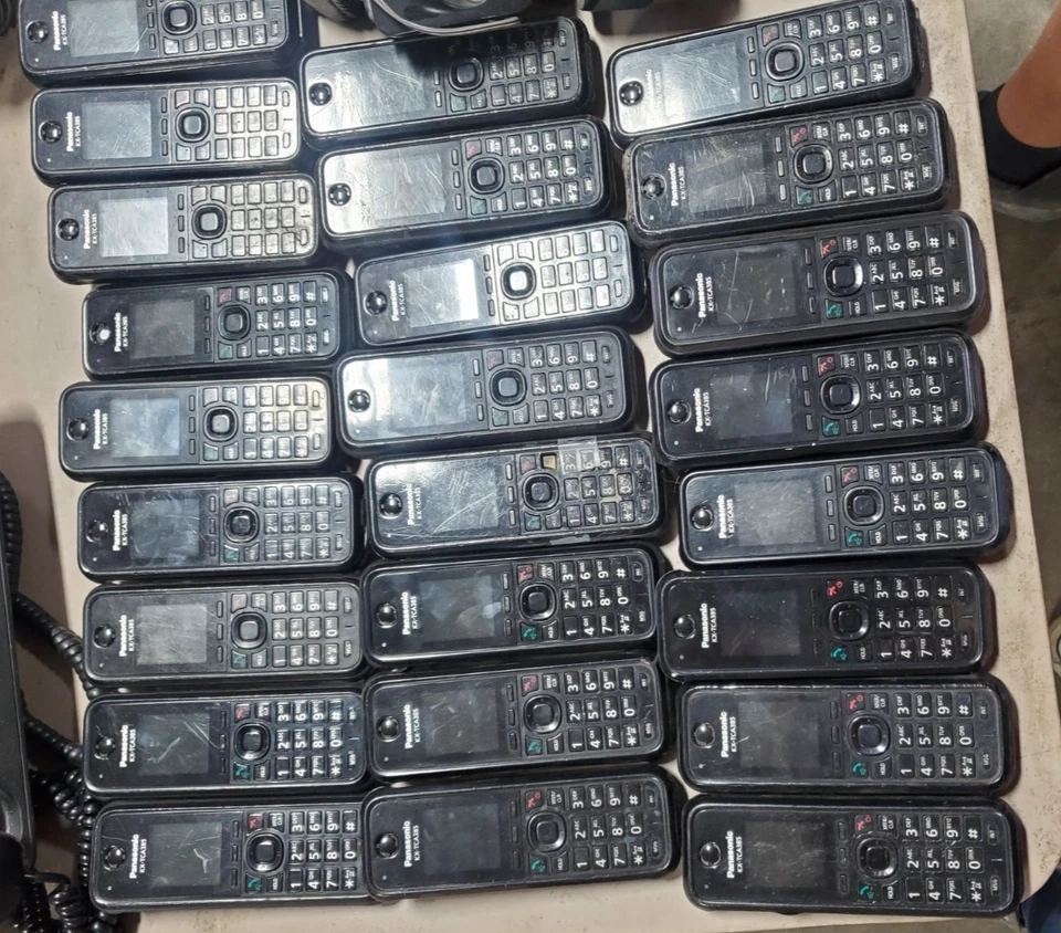 Teléfonos móviles Panasonic para oficina/tienda KX-TCA385 Foto 3 de 4