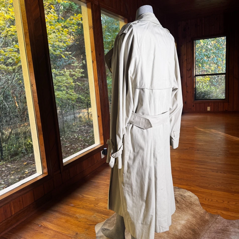 Gabardina vintage Burberrys forro a cuadros Nova para hombre Reino Unido 52 doble pecho Foto 3 de 4