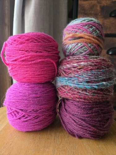 Mixed Set of wool yarns purples/pinks 339g Mixed Cascade Yarns Highland Wool - product listing photo