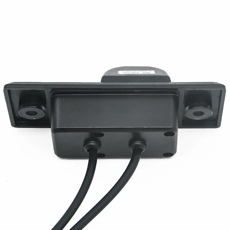 Rear View Camera For VW Volkswagen Skoda Fabia / Santana / Touareg Passat - Image 3 of 4