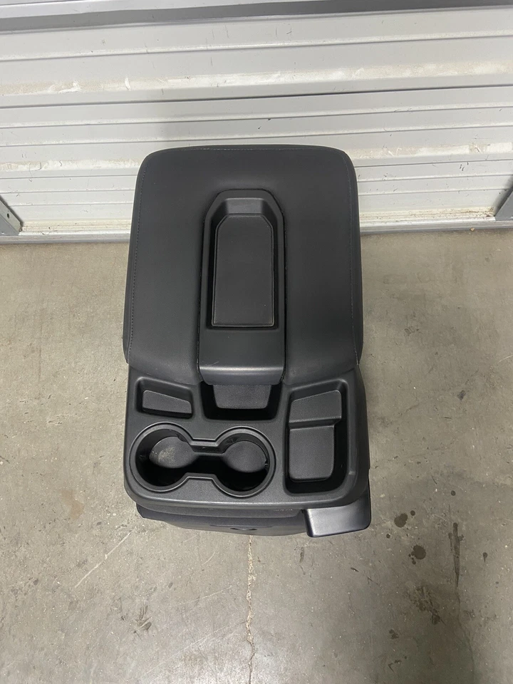 Chevrolet Silverado GMC Sierra Tahoe 2019-2025 consola central asiento de salto almacenamiento Foto 4 de 4