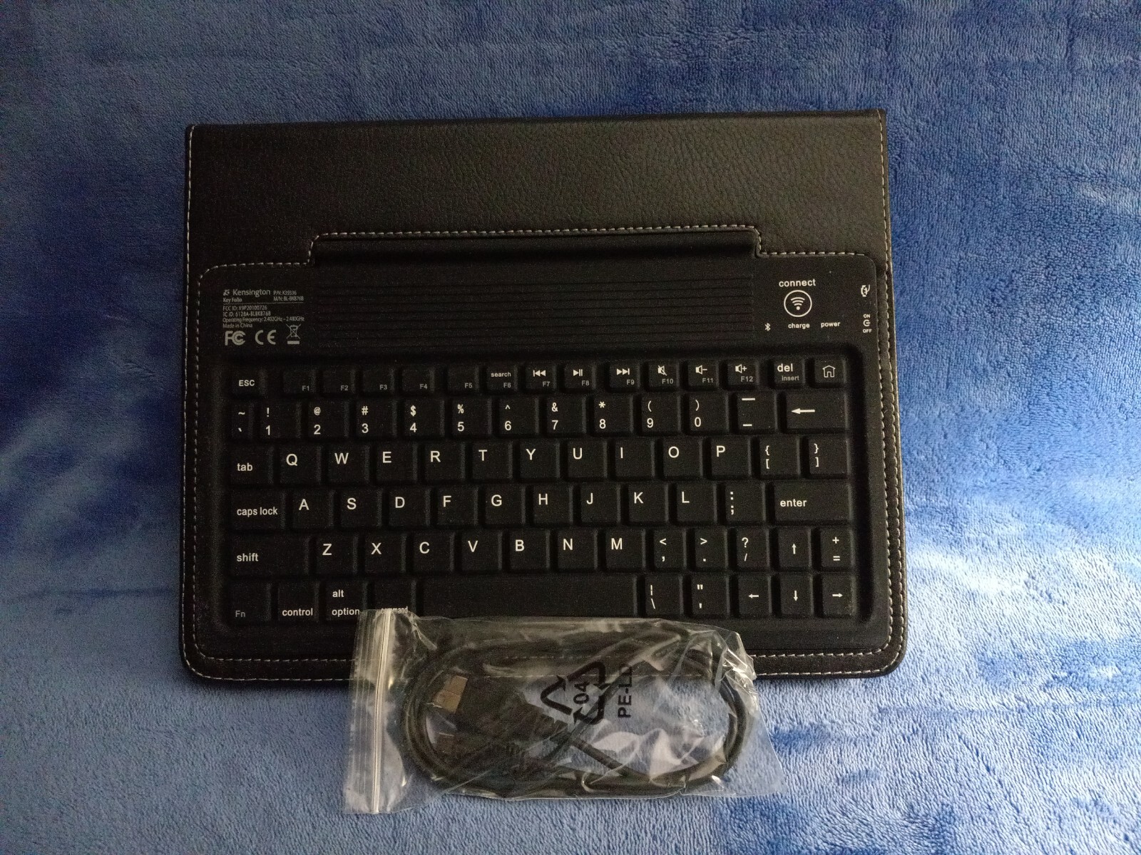 New Kensington Keyfolio Bluetooth Keyboard Case iPad2 3 4th Gen Secureback Lock