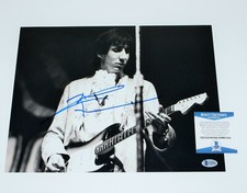 PETE TOWNSHEND THE WHO SIGNED 11x14 PHOTO C GUITAR ICON BECKETT COA TOMMY ALBUM