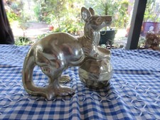 Vintage gold luster Australiana Kangaroo Ashtray Kitch